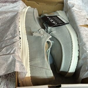 Hey Dude Wendy light Gray shoes size 6